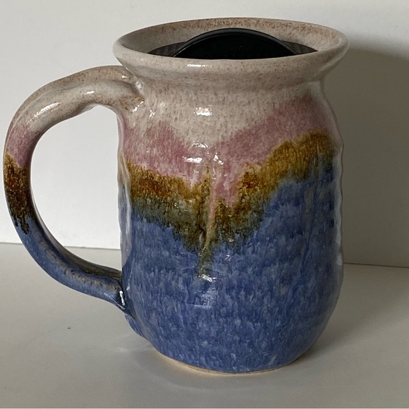 Pottery Mug With Sup Lid Hand Thrown Signed USA Drip Glaze Pink Blue Beige - Picture 1 of 16